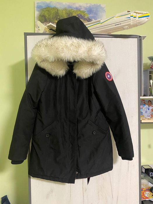 Зимова парка,пальто куртка з хутром