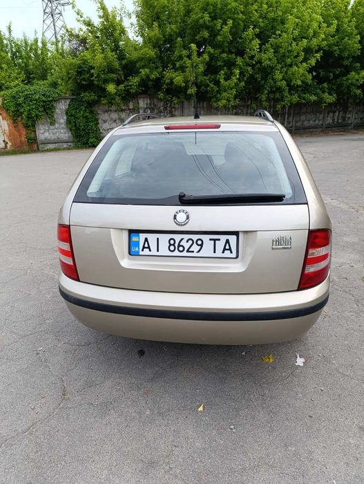 Продам власний автомобіль.