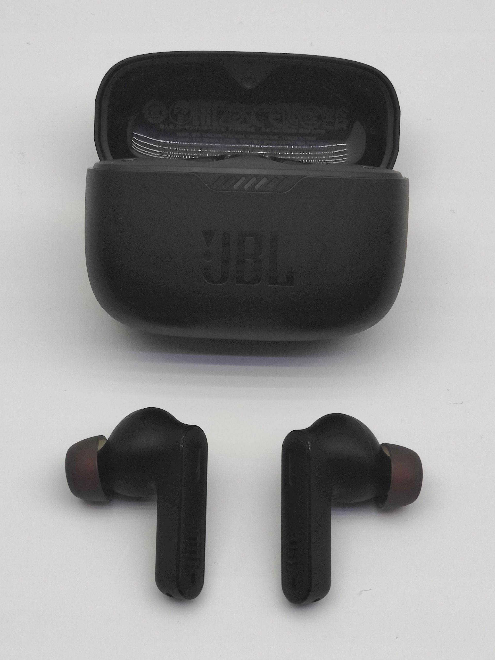 Słuchawki bezprzewodowe dokanałowe JBL Tune 230NC TWS