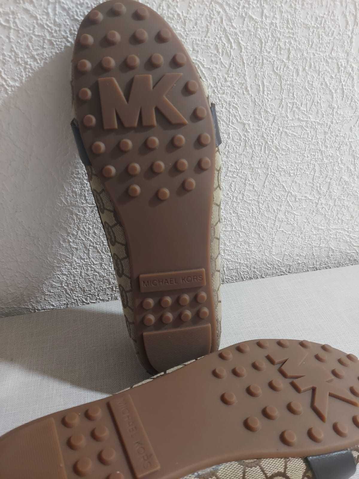 Мокасины из коллекции  Michael Kors. Відмінна якість.
