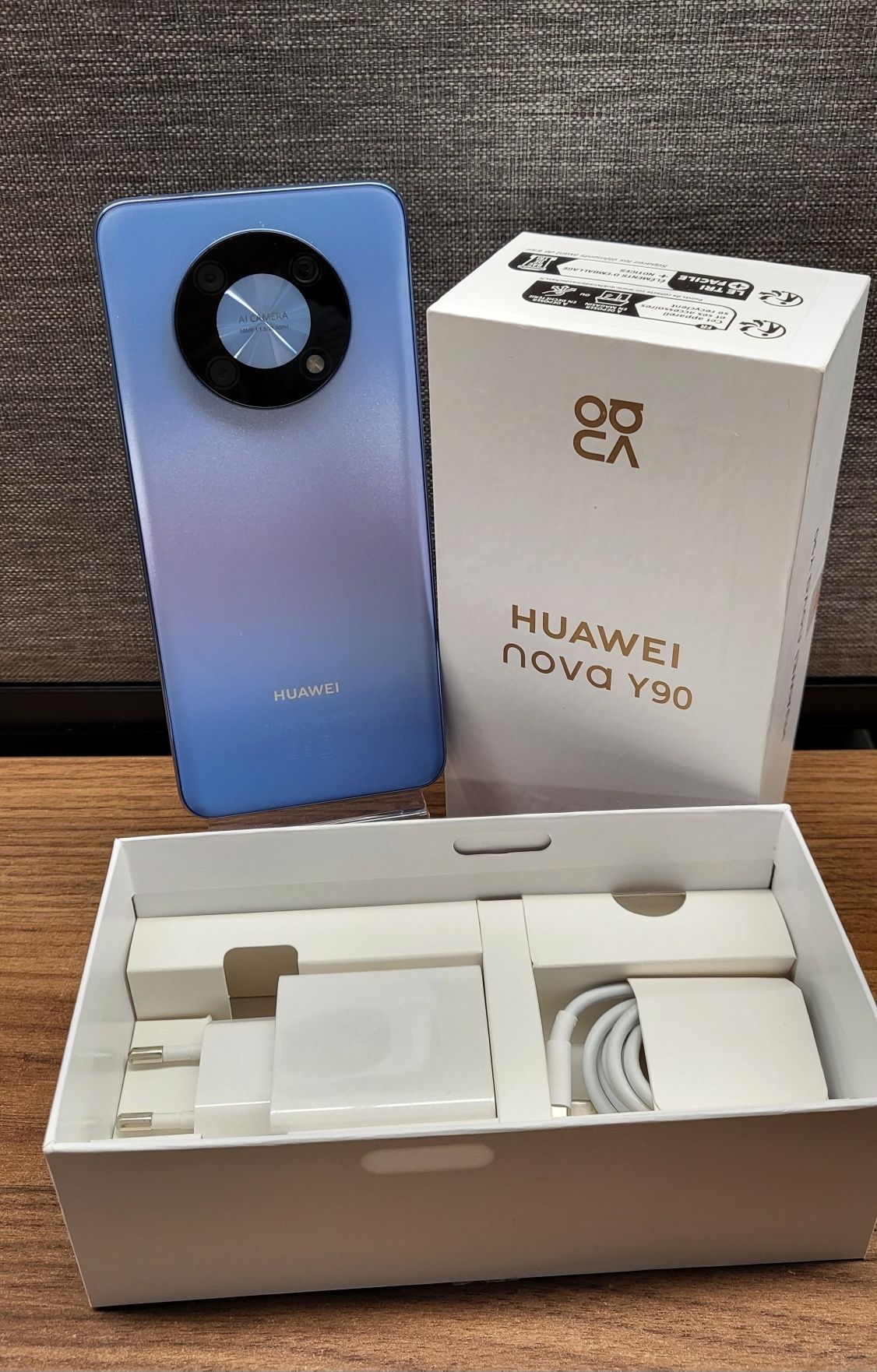 Huawei Nova Y90 6/128GB  майже новий