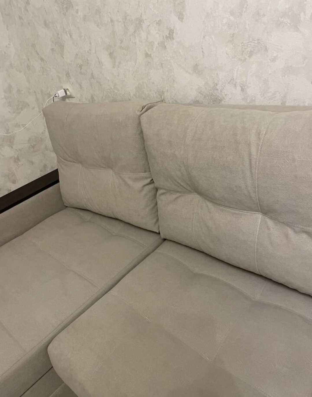 Sofa narożna w doskonałym stanie
