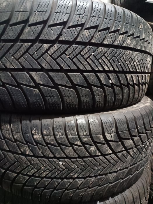 Шини зима Bridjestone 235/50/19 7,5mm 2022р.