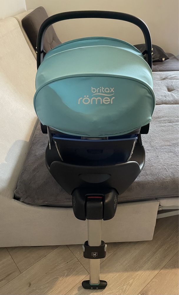 Автолюлька- перенеска britax romer baby-safe i-saze з базою