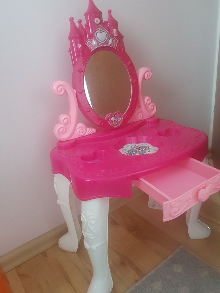 Toaletka dla księżniczki grająca