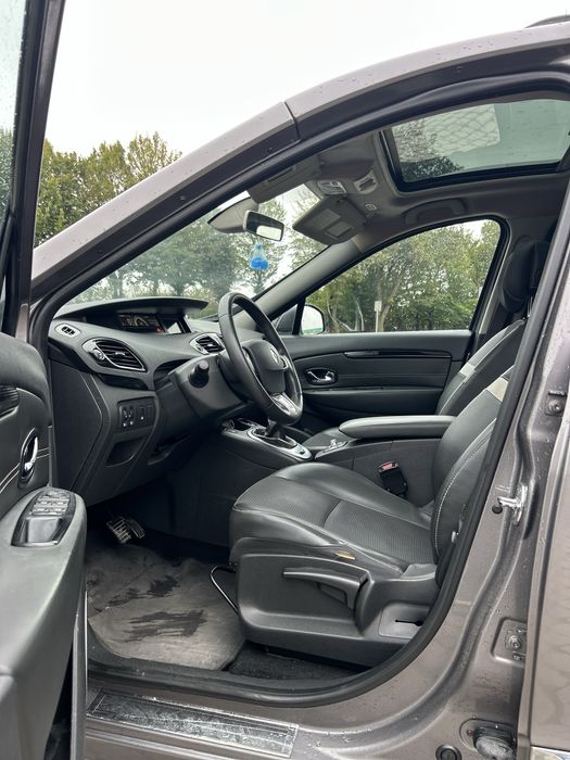 Renault Grand Scenic (Рено Сценік) 2012р. 1.5 Дизель. Автомат.