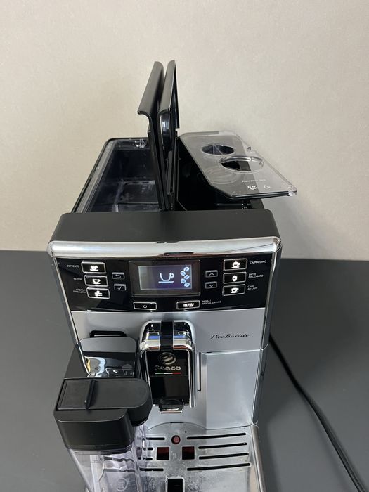 Кавомашина Saeco