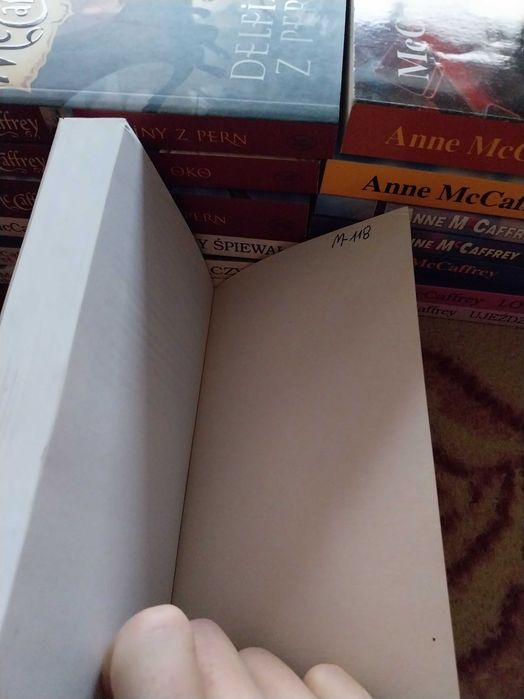 Anne McCaffrey - 14 książek  czytaj opis