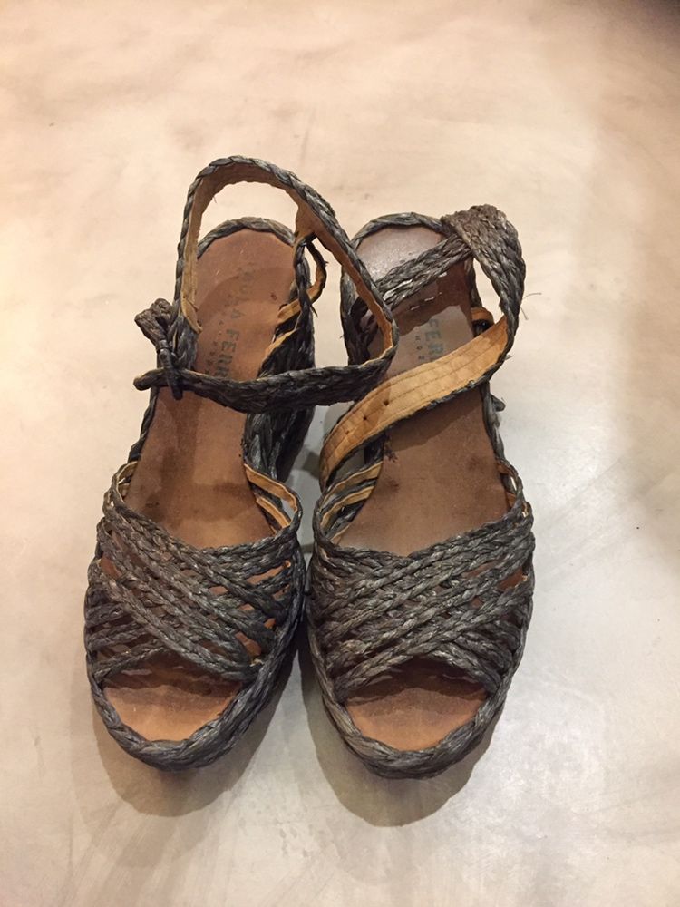 Sapatos Paola Ferri 37