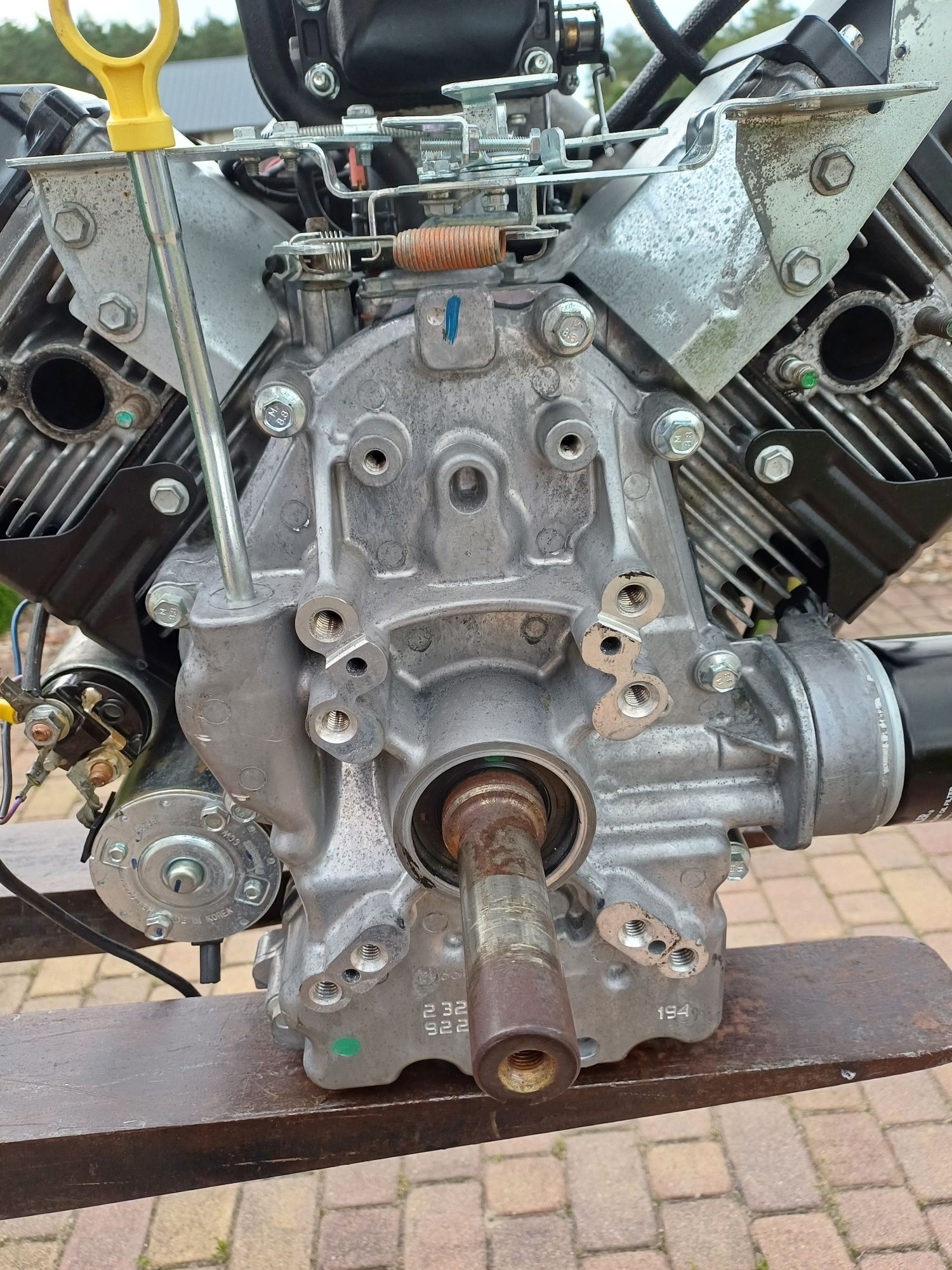 Silnik kohler commnd pro 27 hp 2023 rok poziomy wał