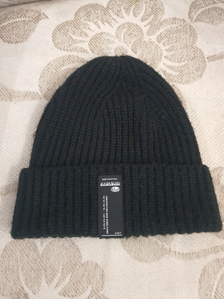 Шапка  теплая Adidas. Шерсть.