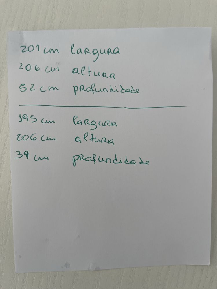 Armários para arrumação resistentes 40€
