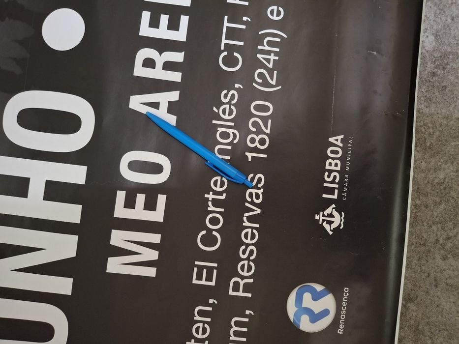 Enorne cartaz Scorpions concerto Lisboa