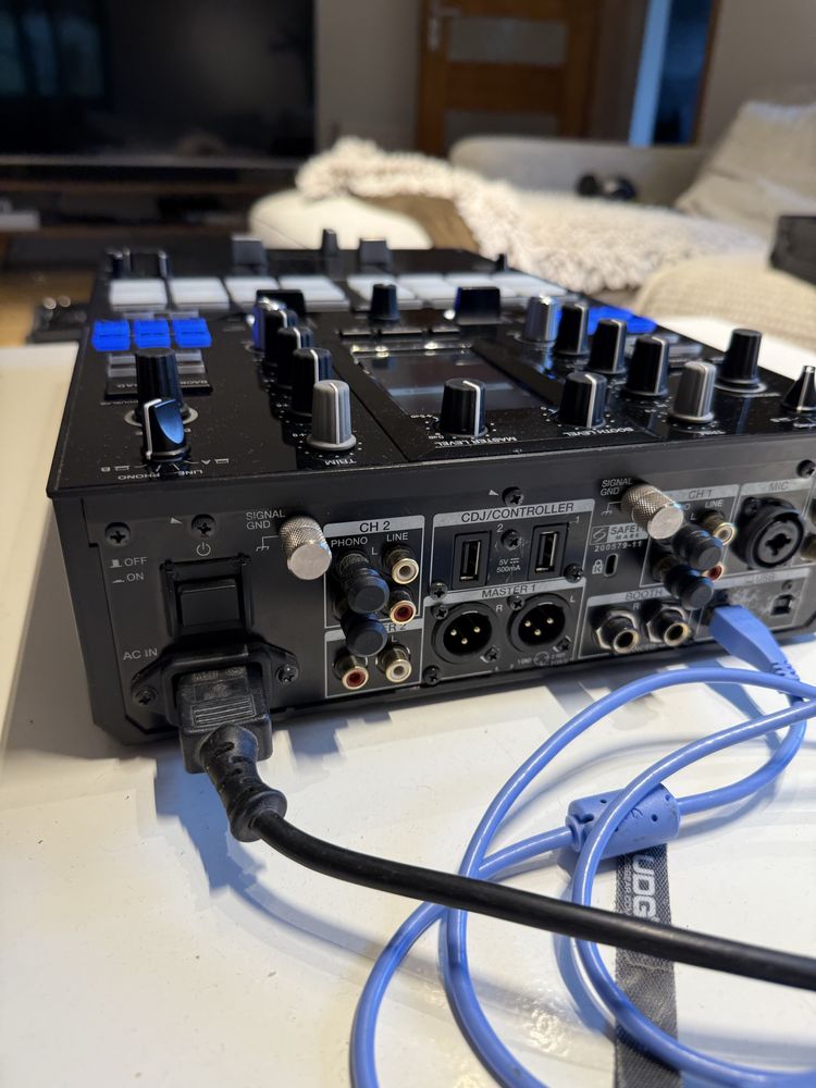 Pioneer CDJ 3000 x2, DJM-s11, case UDG
