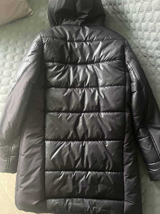 Куртка женская зимняя в отличном состоянии почти НОВАЯ!