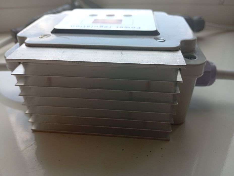 Регулятор напряжения мощности