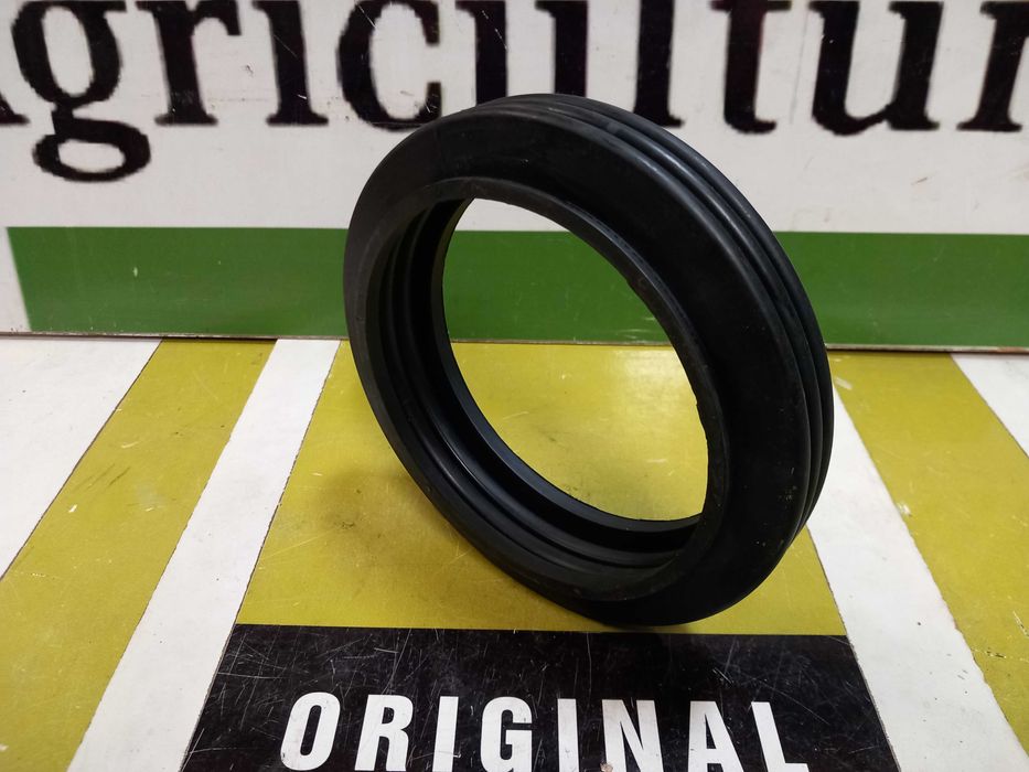 Osłona gumowa wysprzęglika sprzęgła MASSEY FERGUSON 3050,3070,3095