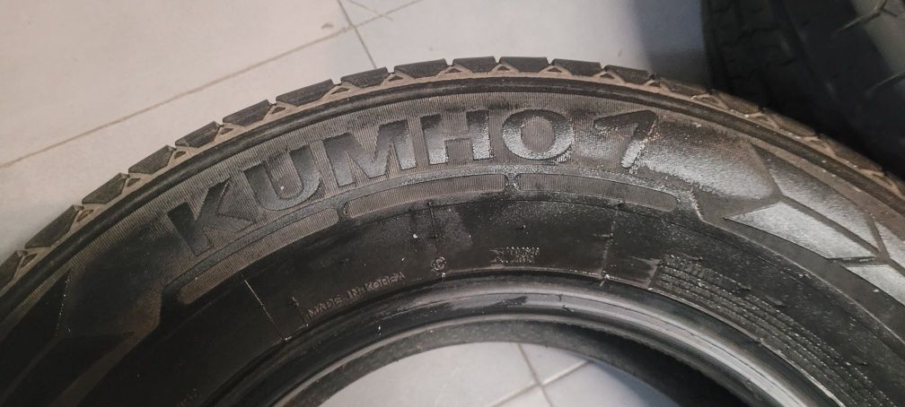Opony letnie 4 szt. Kumho do busa R15C