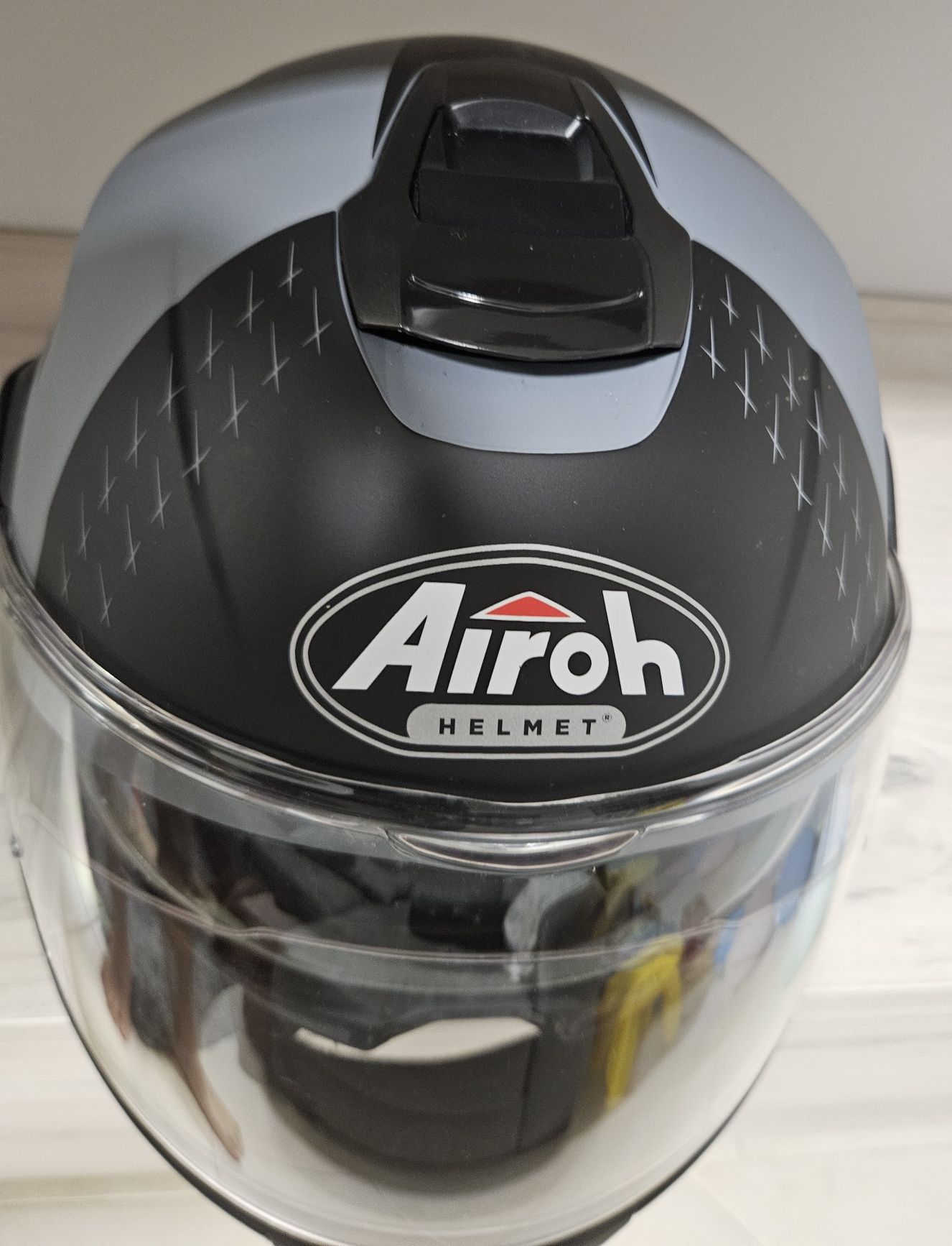 Capacete Airoh como novo