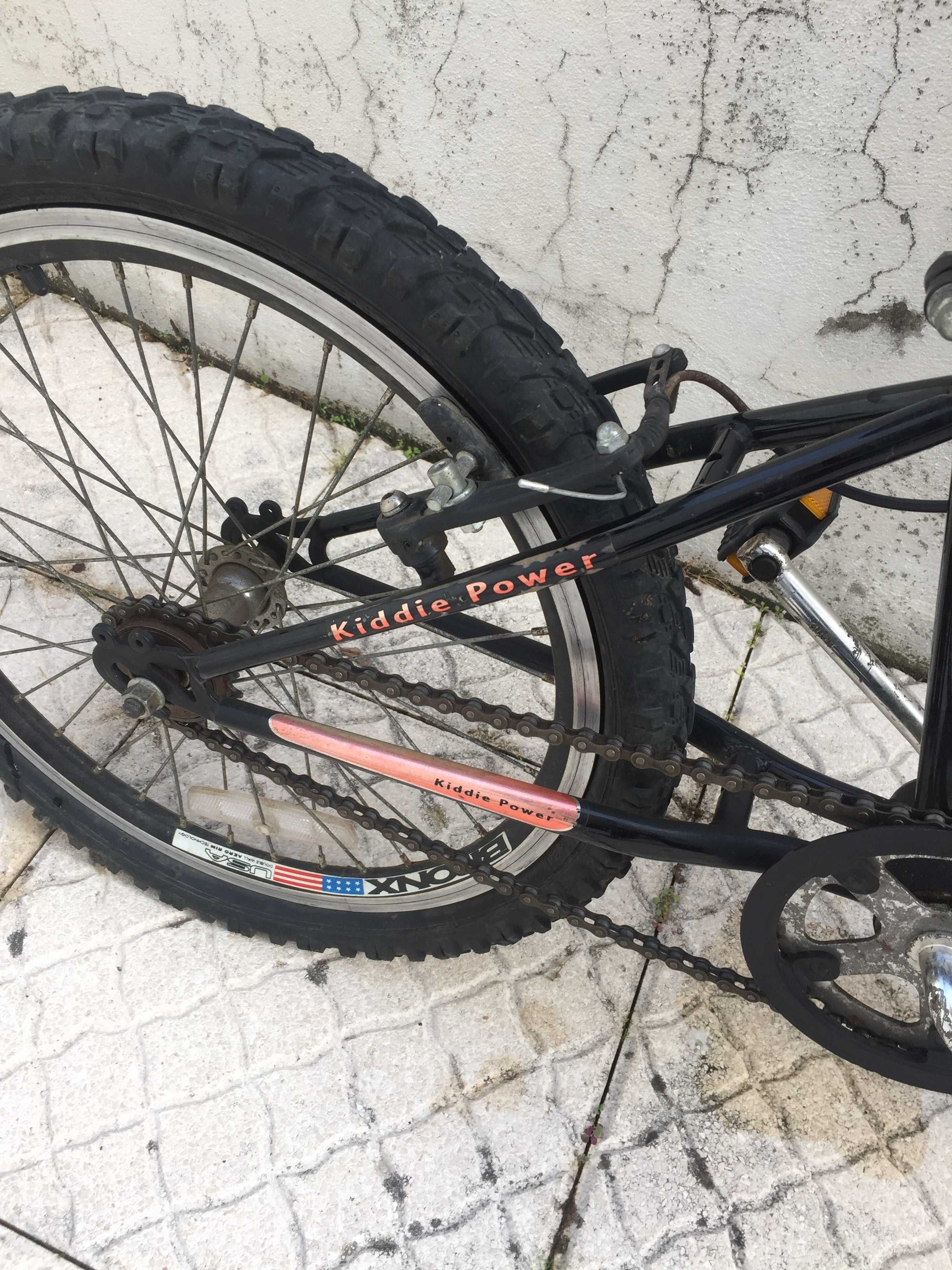 Bicicleta de criança.