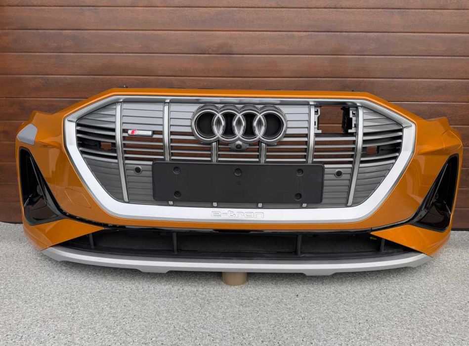 Бампер передній задній S-Line рест до рест	Audi E-Tron 4KE Разборка