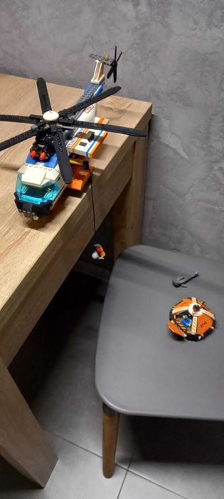 Lego City 7738 Helikopter i tratwa ratunkowa straży przybrzeżnej 2008