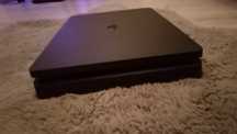 PlayStation 4 z padem