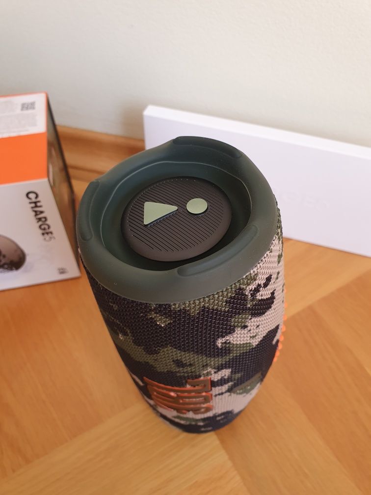 Колонка Jbl Charge 5 камуфляжна, повний комплект