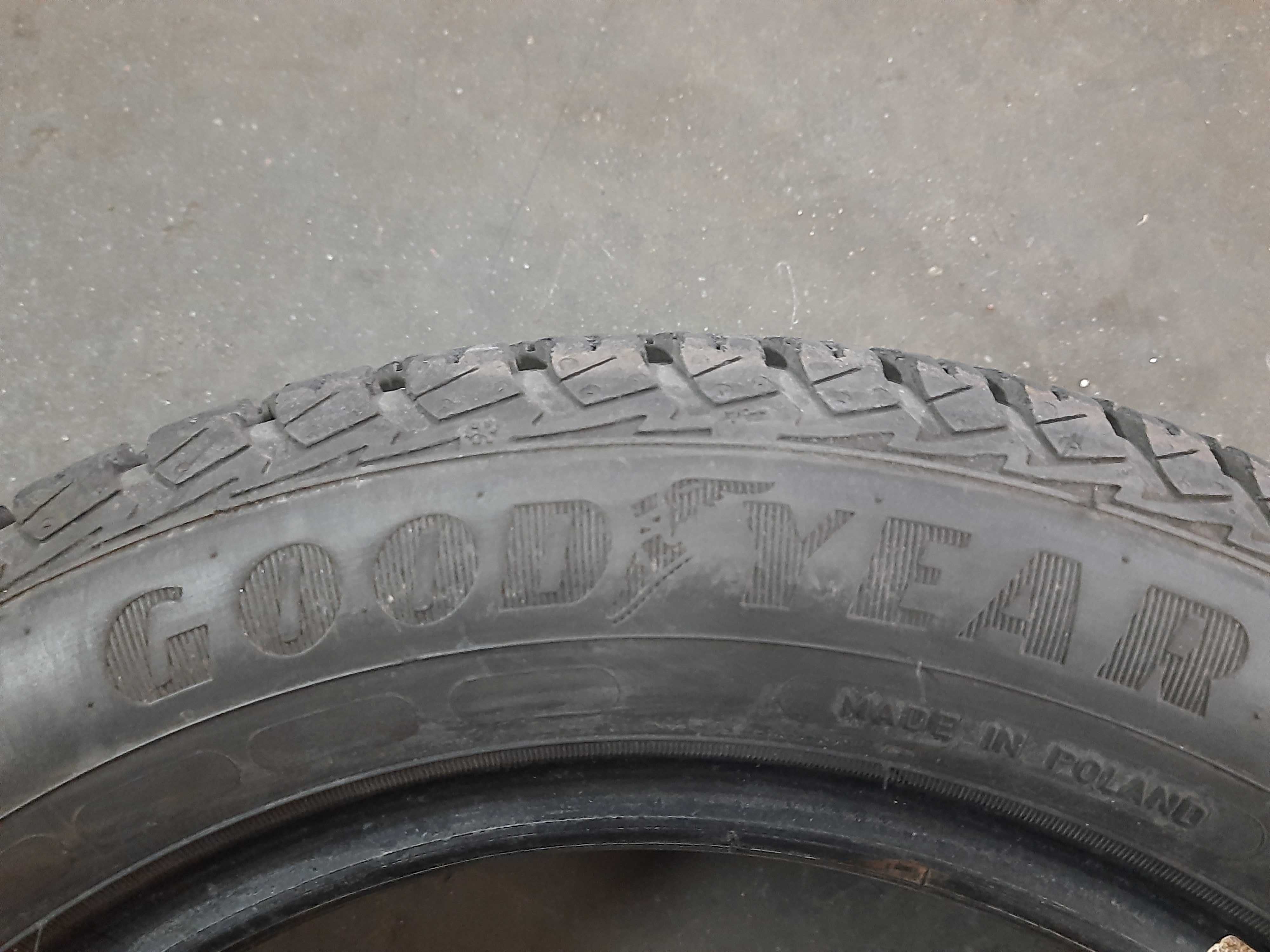 Opona 165/65R14 79T GEN-2 Goodyear Vector 4Seasons