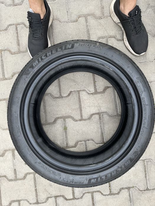 225/45/17 Michelin Pilot Primacy 4 . 2022r