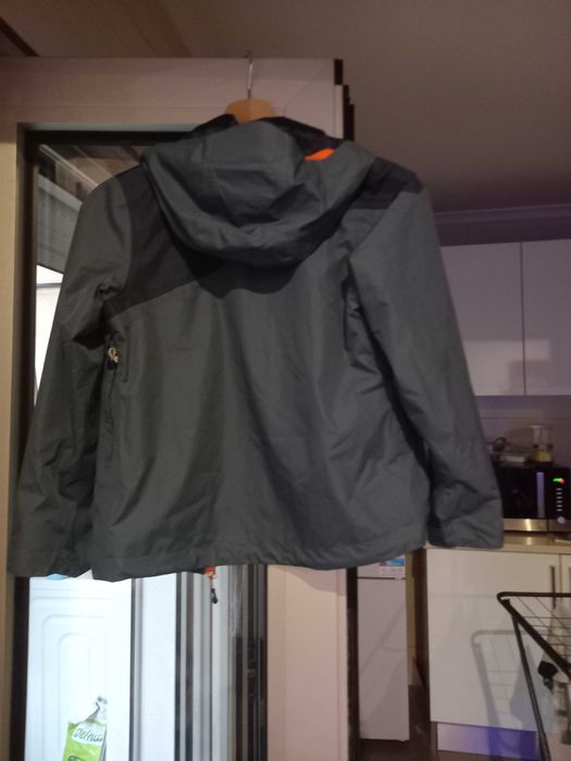 Impermeável 8 anos azul e laranja