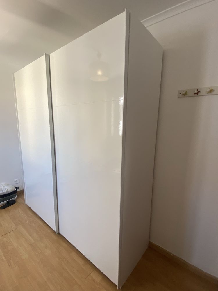 Guarda Roupa Semi Novo
