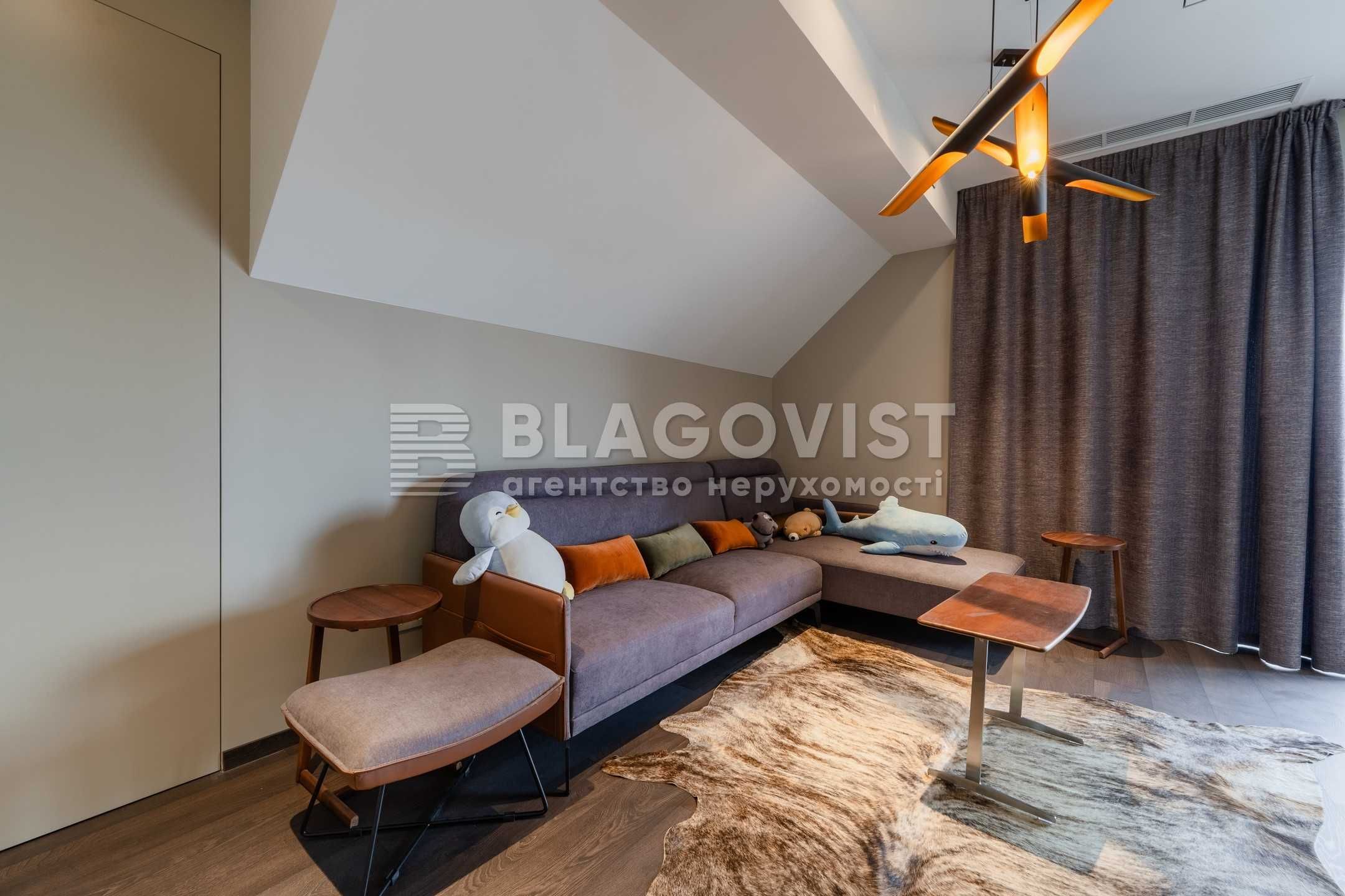 Продаж будинок Київ Канівська 33