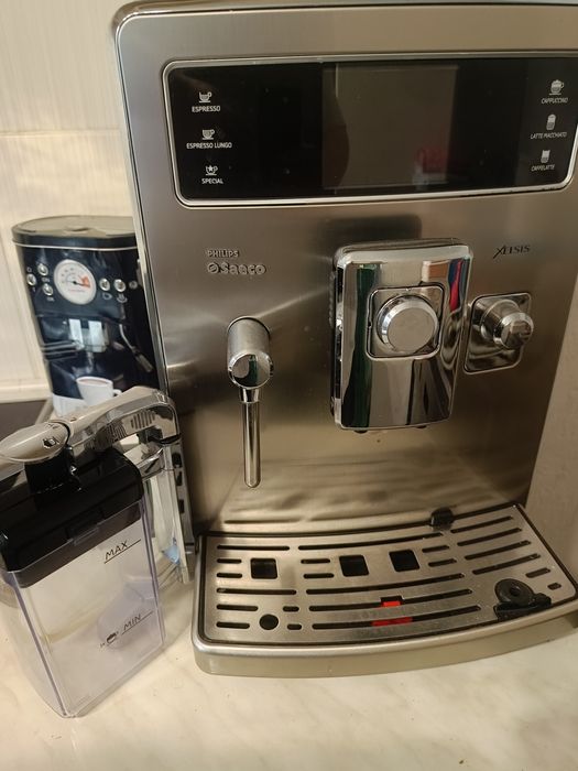 Кофеварка Saeco Xelsis HD8944 з Німеччини