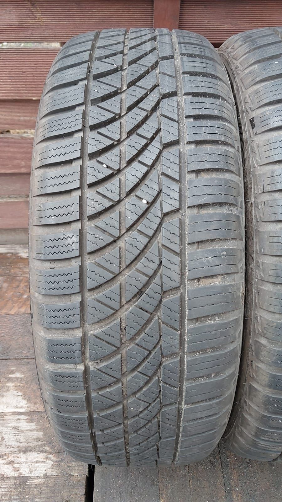 Hankook Kinergy 4s 185/55 R15 86H 
Dot.2015
Bieżnik ~6mm