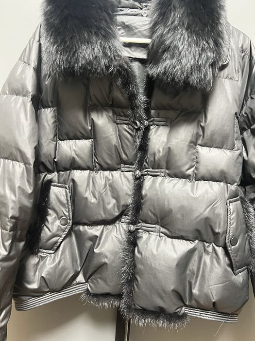 Продам куртку- пуховик