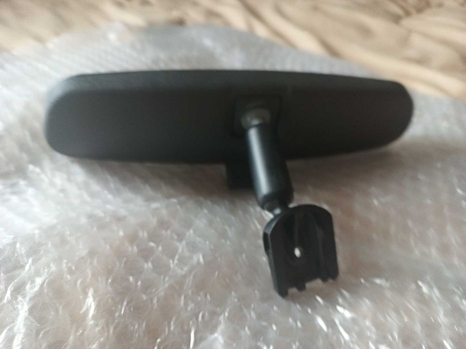 На Jeep Patriot рамка  та зеркало