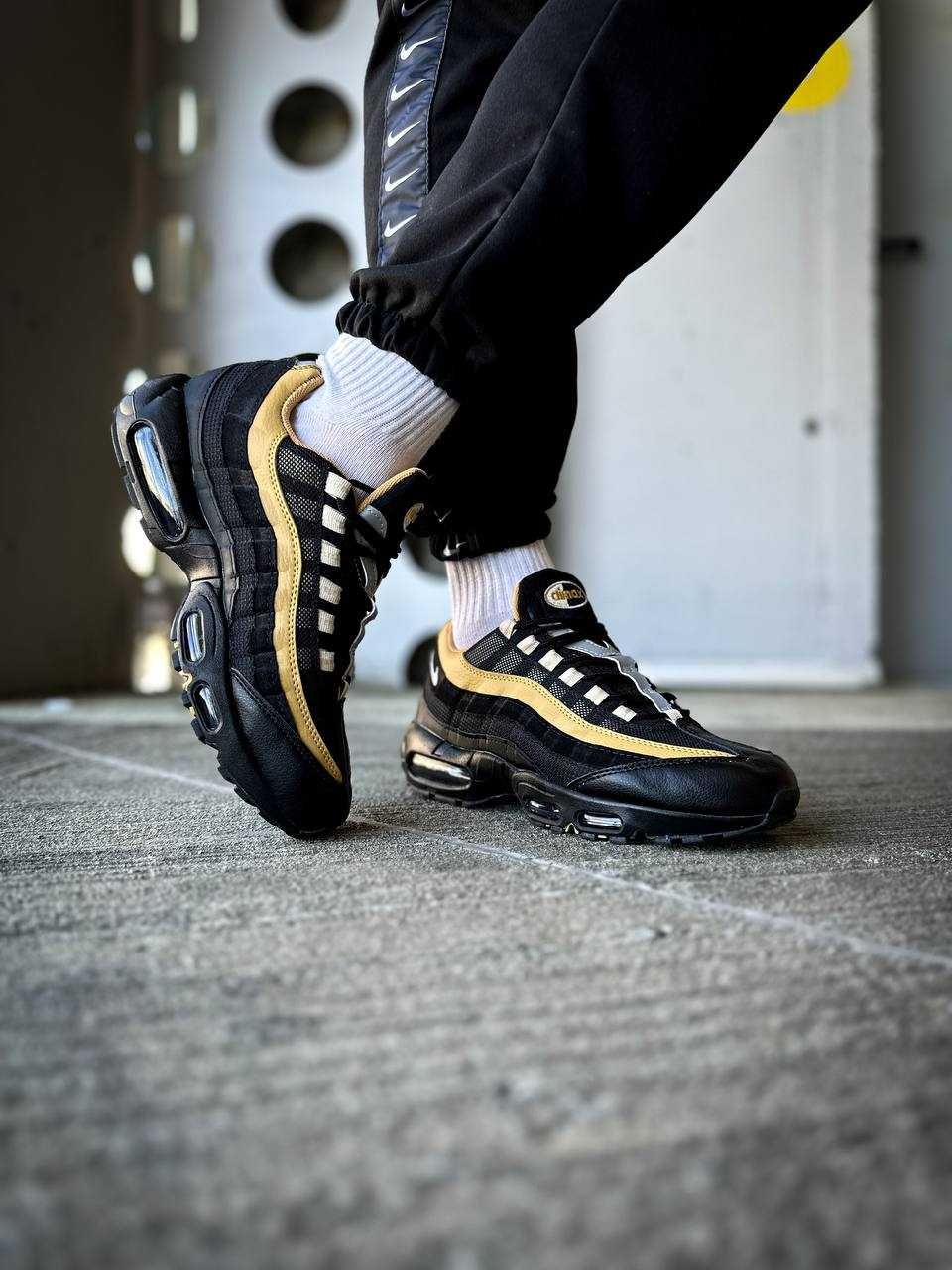 Мужские черные кроссовки Nike Air Max 95 Black найк аир макс 95 чорні