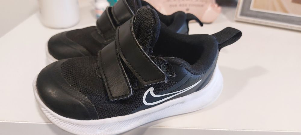 Sapatilhas Nike tamanho 22