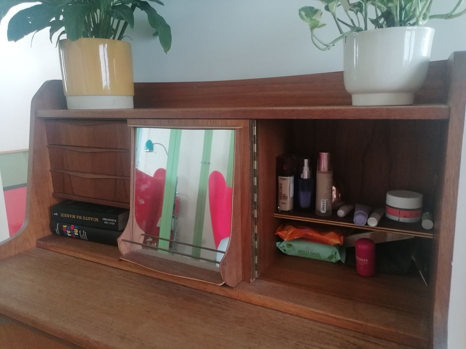 Sekretarzyk, komoda, biurko, toaletka z lat 60tych.
