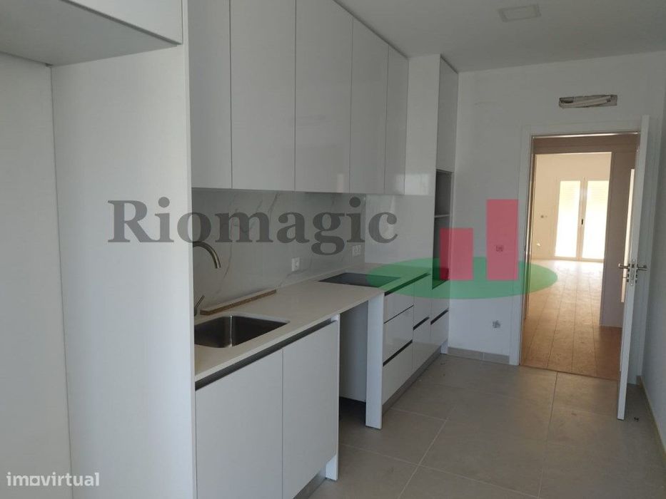 Apartamento T3 Novo - Asseiceira***RIOMAGIC***