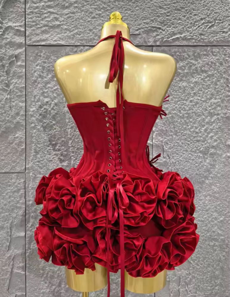 Vestido vermelho gala ( Efeito rosa)