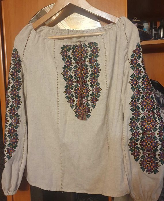 Вишиванка жіноча