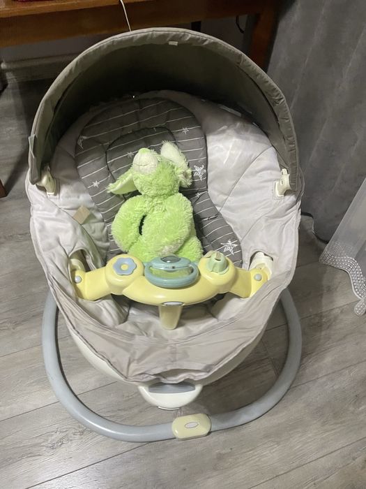 GRACO заколисуючий центр