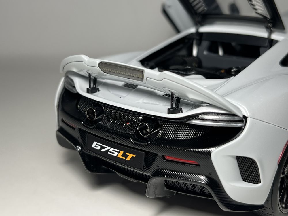 Sprzedam model 1:18 McLaren 675 LT AUTOART [NOWY]