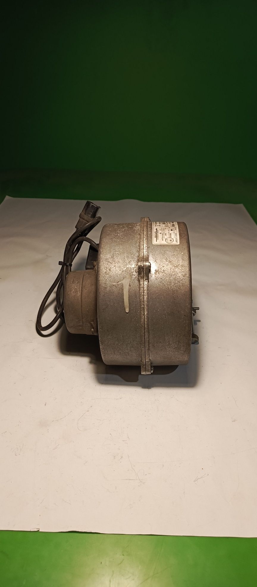 Wentylator do pieca i nie tylko typu RW 05R