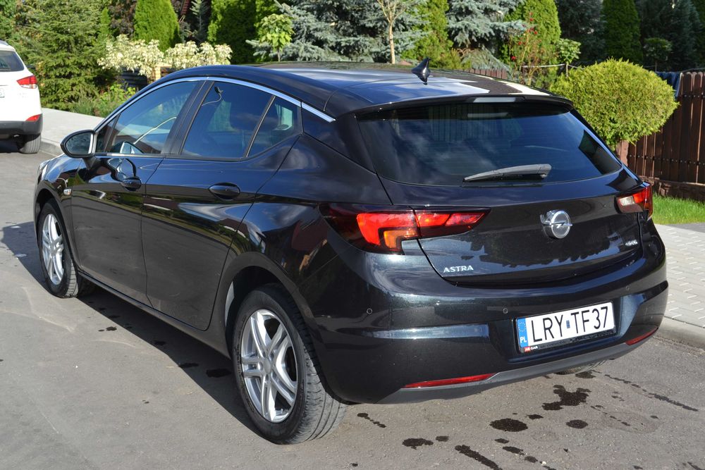 Opel Astra 1,6 CDTi 110km Hatchback 5-Drzwi eco FLEX ZAREJESTROWANY