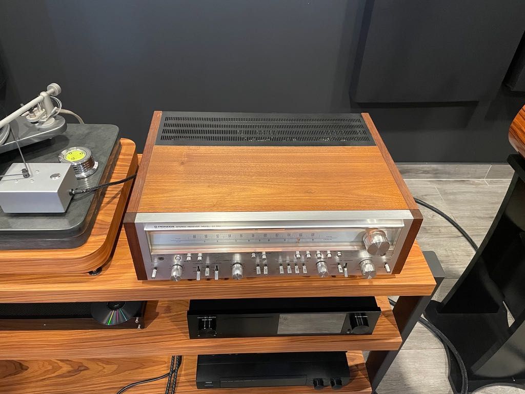 Kultowy amplituner Pioneer SX-950