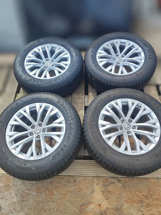 VW TOUAREG lll Koła Zimowe R18 Goodyear