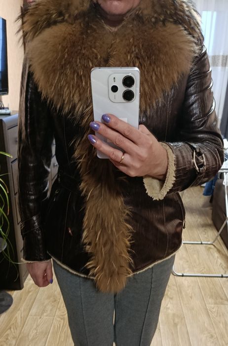 Дублёнка женская, коричневая, 44-46 р.